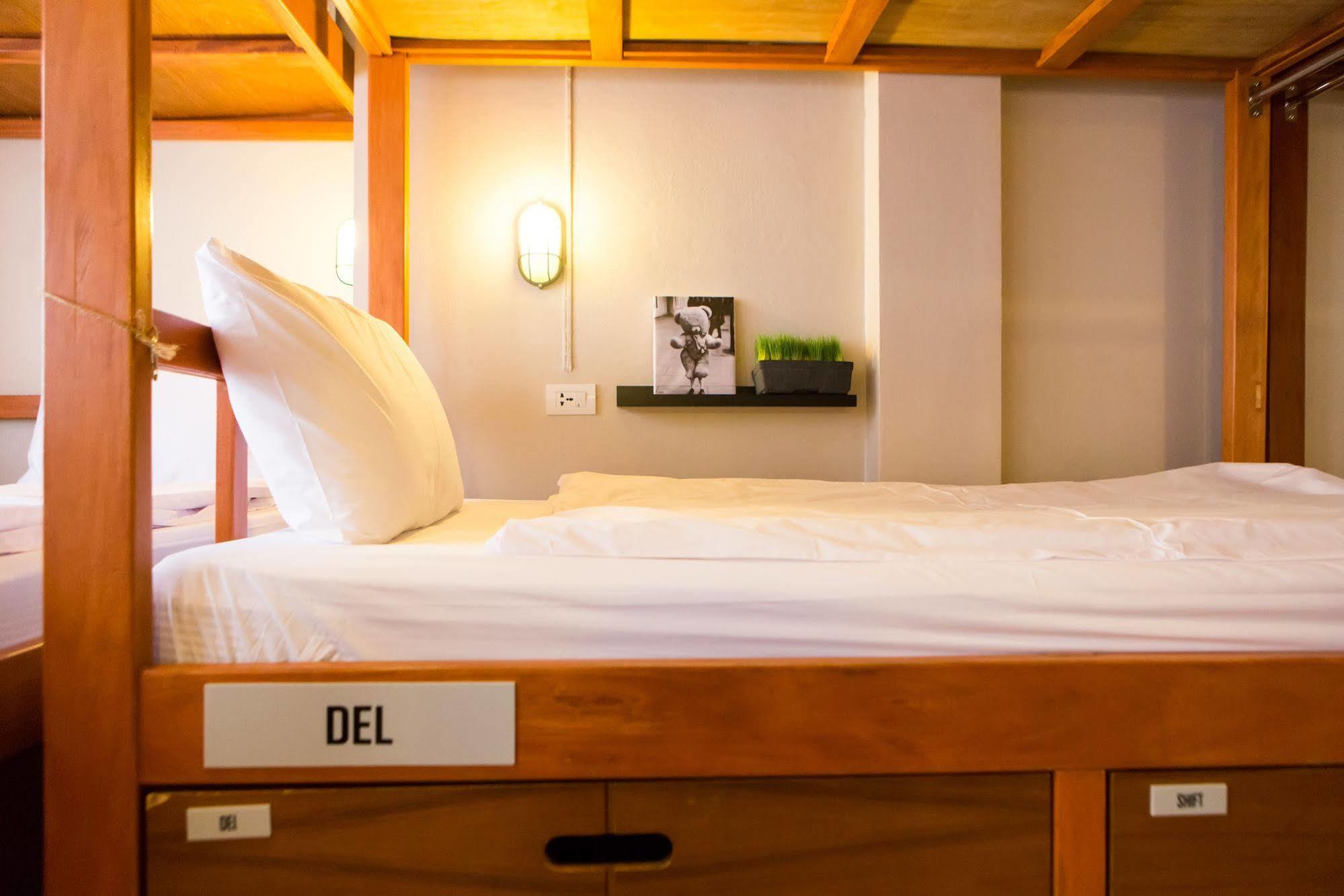 Pak-Up Hostel Краби Экстерьер фото